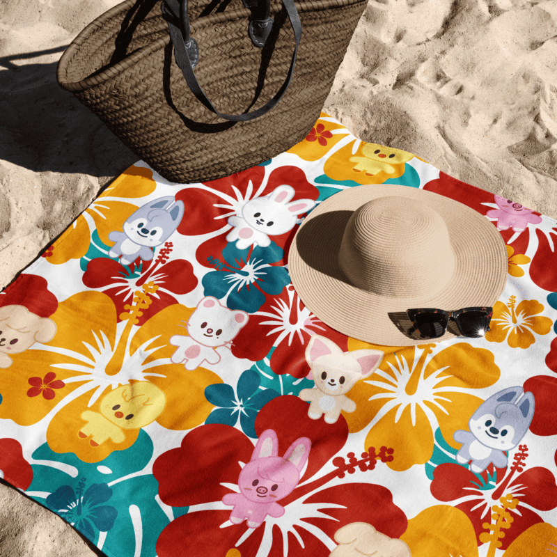SKZOO Hawaiian Beach Towel - Red/Yellow